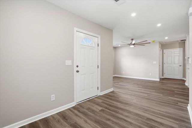 2711 Saratoga Road, North Charleston, SC 29405