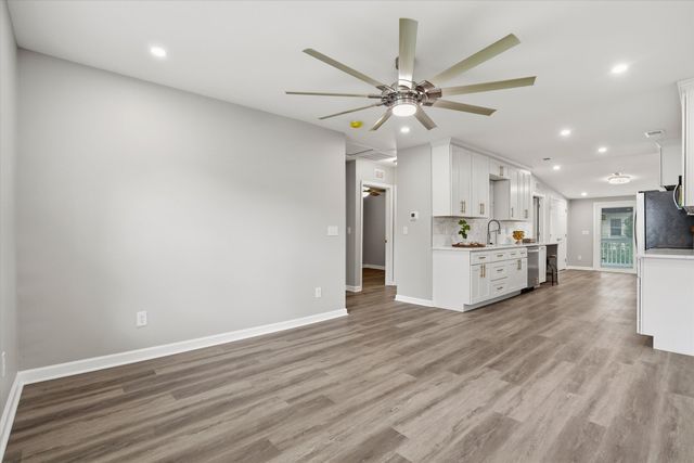 2711 Saratoga Road, North Charleston, SC 29405