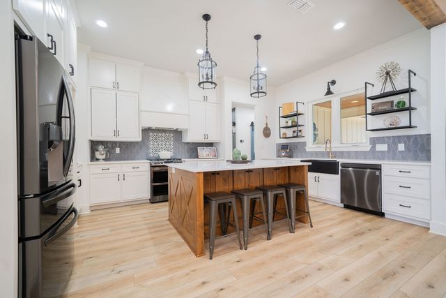 24341 Stallion Park, Lindale, TX 75771