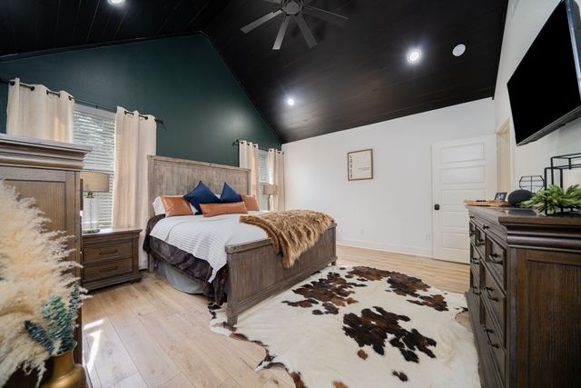 24341 Stallion Park, Lindale, TX 75771