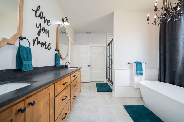 24341 Stallion Park, Lindale, TX 75771