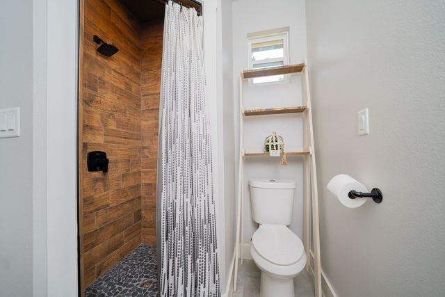 24341 Stallion Park, Lindale, TX 75771