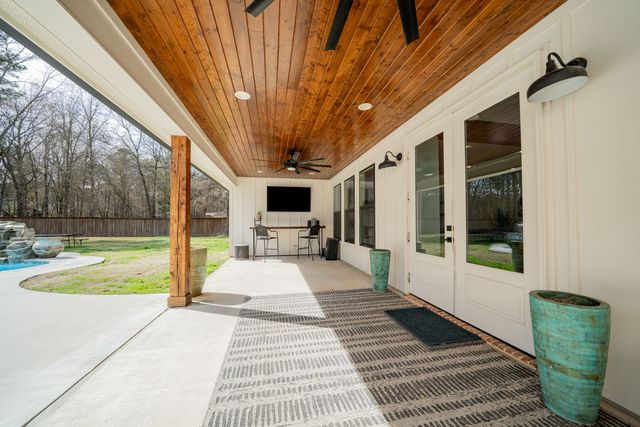 24341 Stallion Park, Lindale, TX 75771