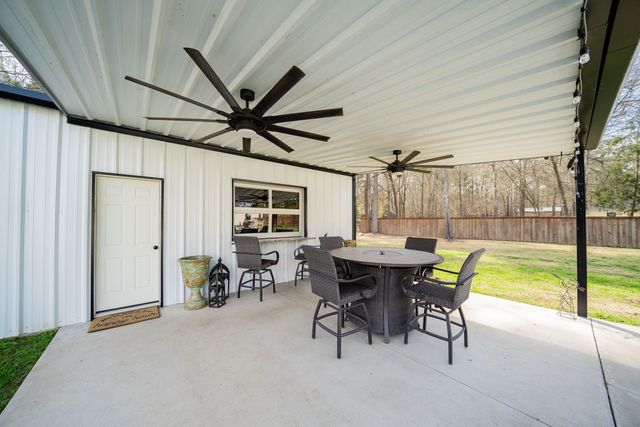 24341 Stallion Park, Lindale, TX 75771