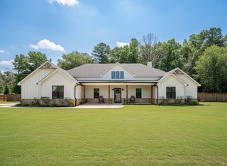 24341 Stallion Park, Lindale, TX 75771