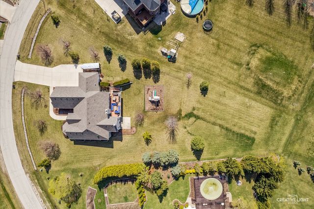 5643 Schmidt Lane, Yorkville, IL 60560