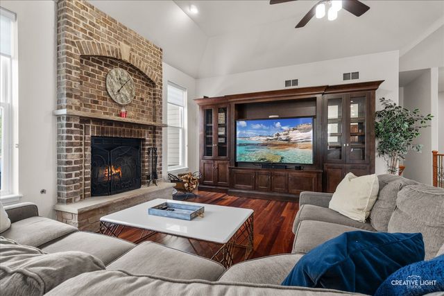 5643 Schmidt Lane, Yorkville, IL 60560