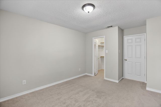 6114 Pinwood Circle, Arlington, TX 76001