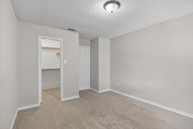 6114 Pinwood Circle, Arlington, TX 76001