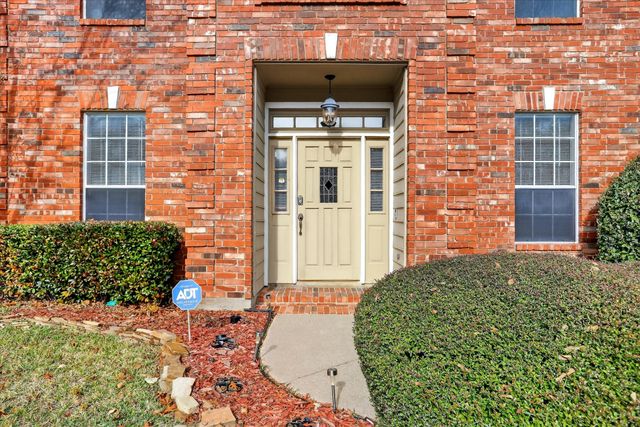 6114 Pinwood Circle, Arlington, TX 76001