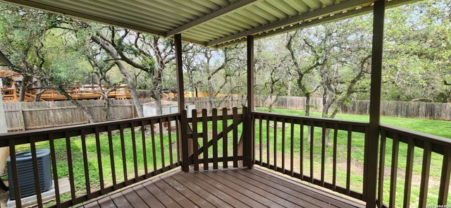 15902 Walnut Creek, San Antonio, TX 78247