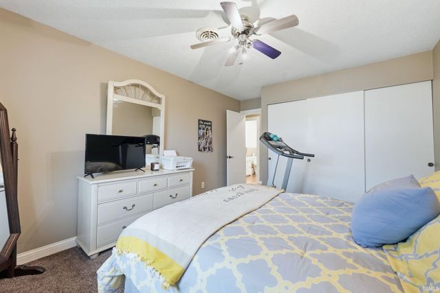 17321 Lee Lane, Harlan, IN 46743