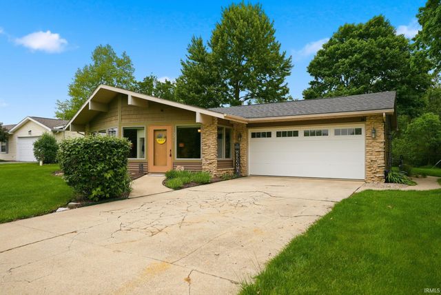 17321 Lee Lane, Harlan, IN 46743