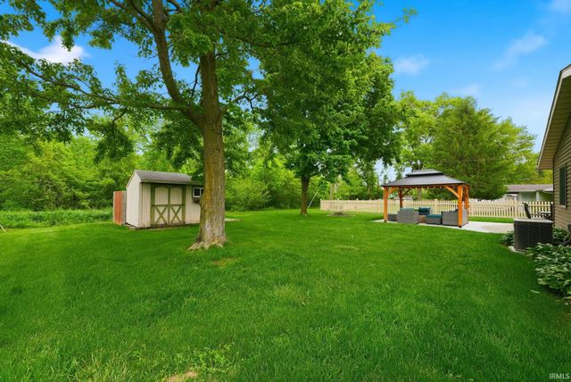 17321 Lee Lane, Harlan, IN 46743