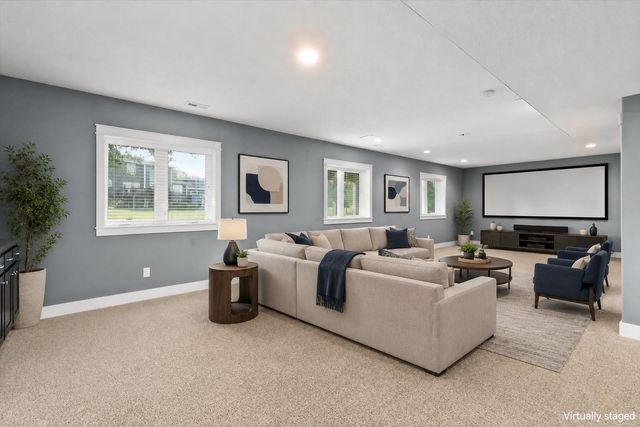 7042 Peckham Street, Johnston, IA 50131