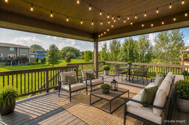 7042 Peckham Street, Johnston, IA 50131