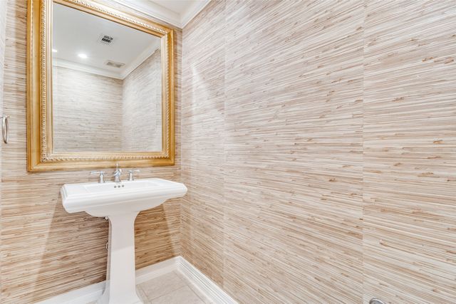 3401 Lee Parkway 508, Dallas, TX 75219