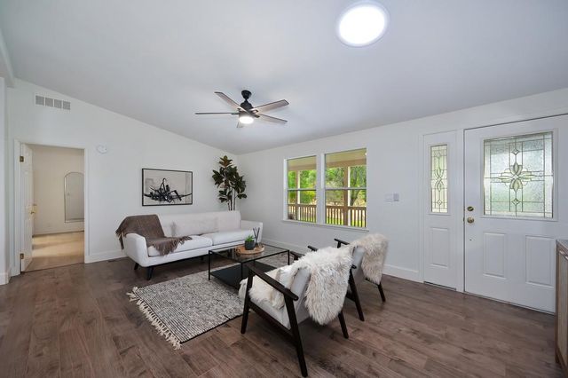 1715 Auburn Folsom Rd, Auburn, CA 95603