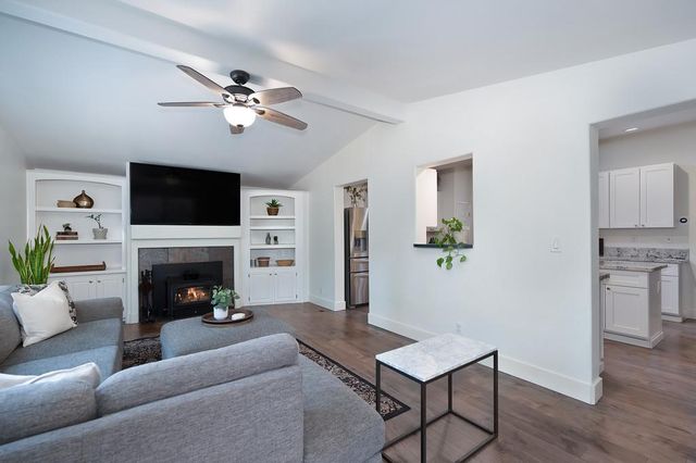 1715 Auburn Folsom Rd, Auburn, CA 95603