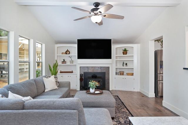 1715 Auburn Folsom Rd, Auburn, CA 95603
