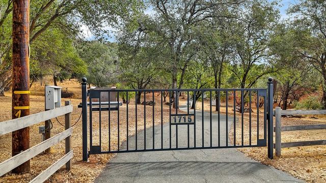 1715 Auburn Folsom Rd, Auburn, CA 95603