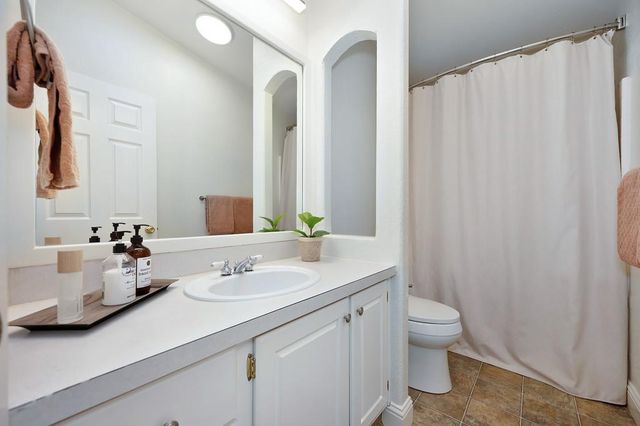 1715 Auburn Folsom Rd, Auburn, CA 95603