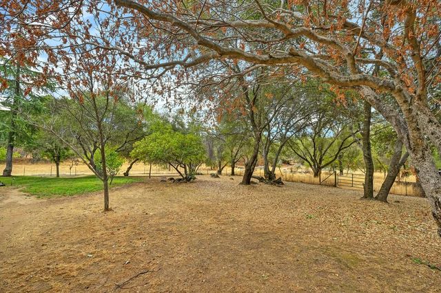 1715 Auburn Folsom Rd, Auburn, CA 95603