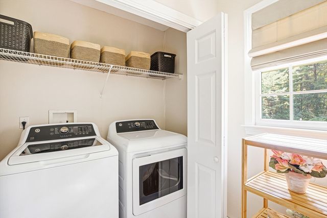 100 Fairway Dr, Halifax, MA 02338