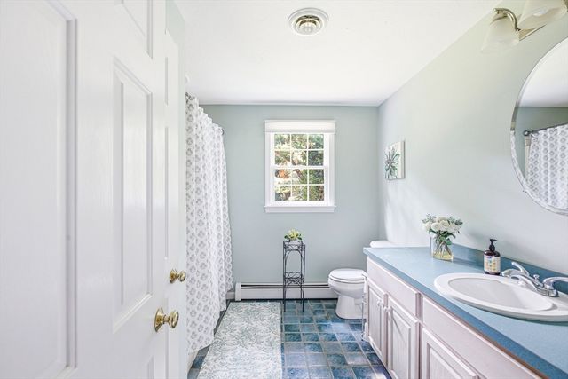 100 Fairway Dr, Halifax, MA 02338