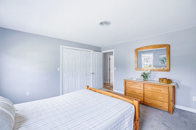 100 Fairway Dr, Halifax, MA 02338