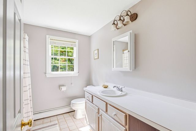 100 Fairway Dr, Halifax, MA 02338