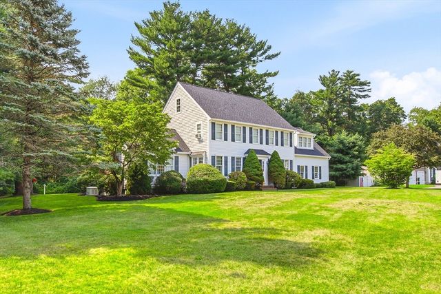 100 Fairway Dr, Halifax, MA 02338