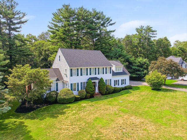 100 Fairway Dr, Halifax, MA 02338