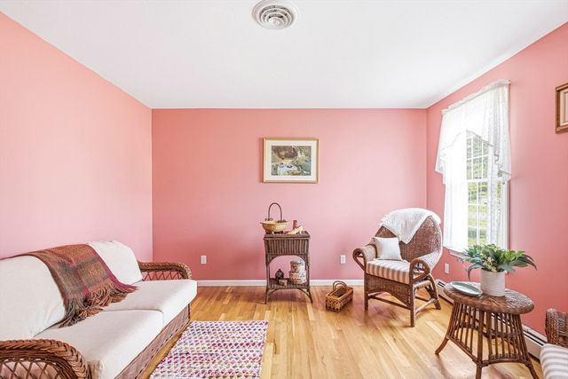 100 Fairway Dr, Halifax, MA 02338
