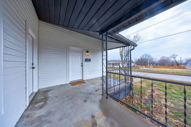 718 S Illinois Street, Bicknell, IN 47512