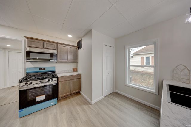 718 S Illinois Street, Bicknell, IN 47512