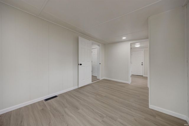 718 S Illinois Street, Bicknell, IN 47512