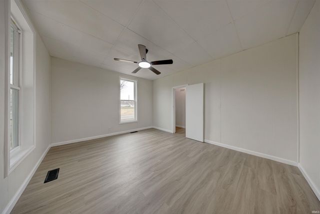 718 S Illinois Street, Bicknell, IN 47512