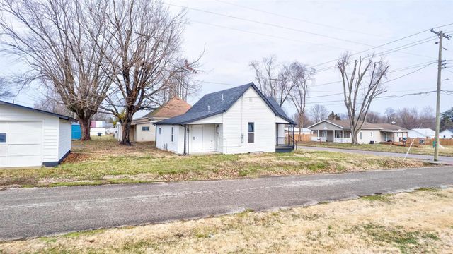 718 S Illinois Street, Bicknell, IN 47512