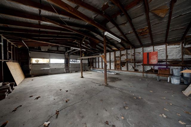 718 S Illinois Street, Bicknell, IN 47512