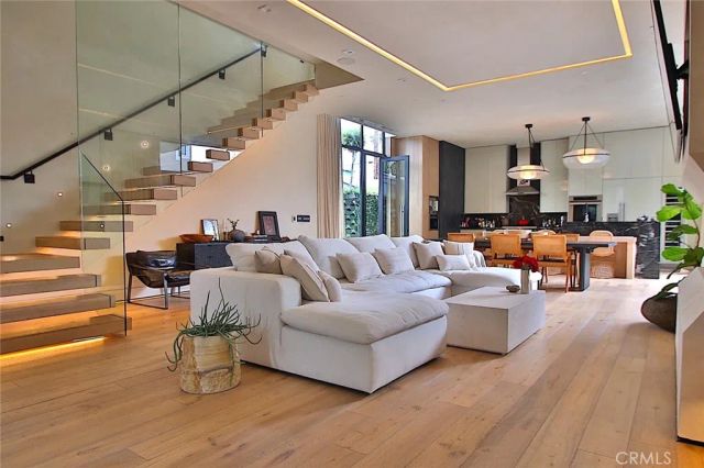 750 California Avenue, Venice, CA 90291