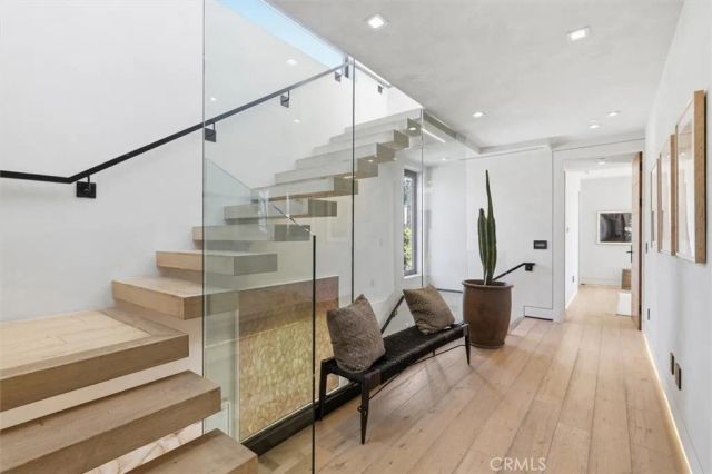 750 California Avenue, Venice, CA 90291