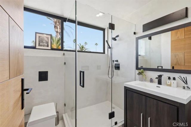 750 California Avenue, Venice, CA 90291