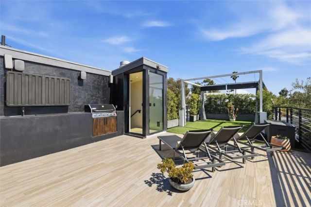 750 California Avenue, Venice, CA 90291