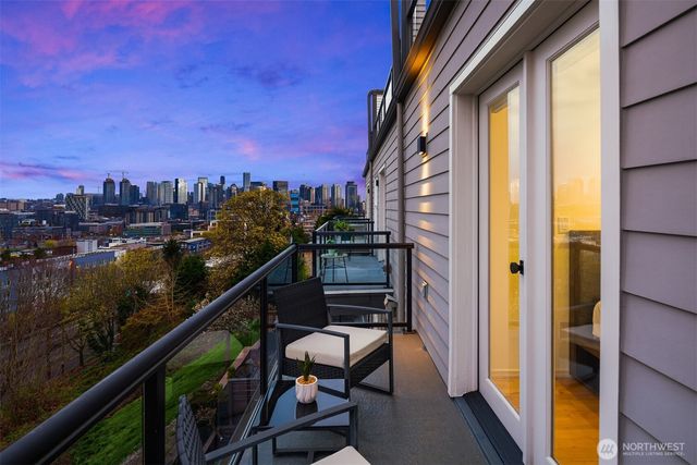 1416 6th Avenue N, Seattle, WA 98109