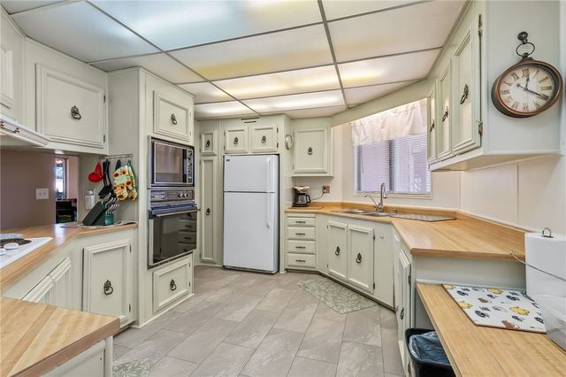 1715 Yale Drive, Bullhead City, AZ 86442