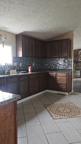 1011 Liberty Cir, White Bluff, TN 37187