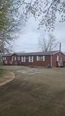 1011 Liberty Cir, White Bluff, TN 37187