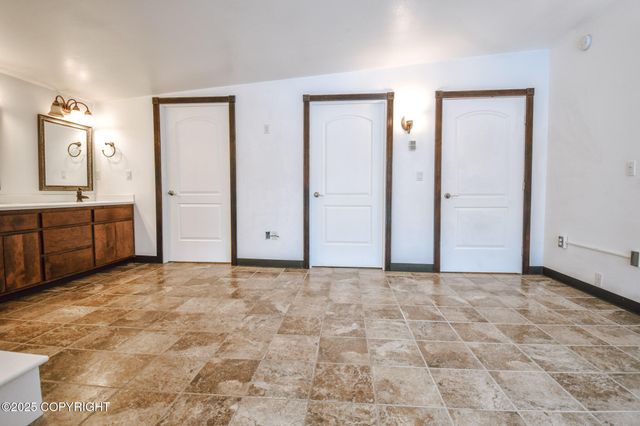 36142 Pine Street, Soldotna, AK 99669