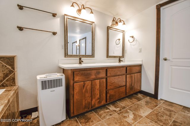 36142 Pine Street, Soldotna, AK 99669